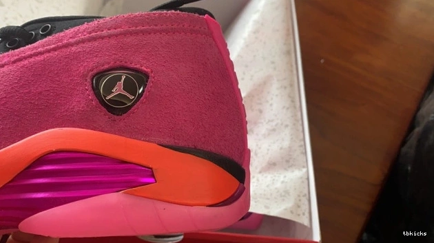 Reps TB (W) Retro Shocking 14 Low Pink Jordan DH4121-600 0731